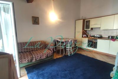 Appartamento con due camere da letto e posto auto