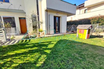 Appartamento in vendita in via Fratelli Morelli 60